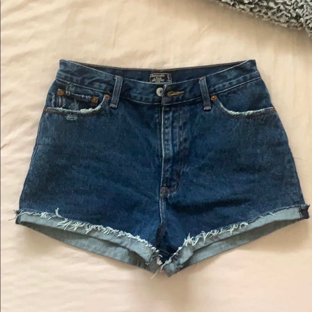 Abercrombie high rise Annie short